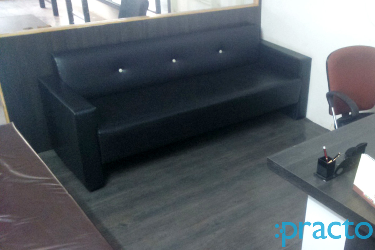 Waiting Area at Aayush Physiotherapy Varachha Road Surat