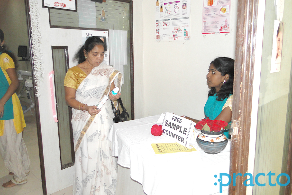 Reception at Sheela Dental Clinic Bibvewadi Pune