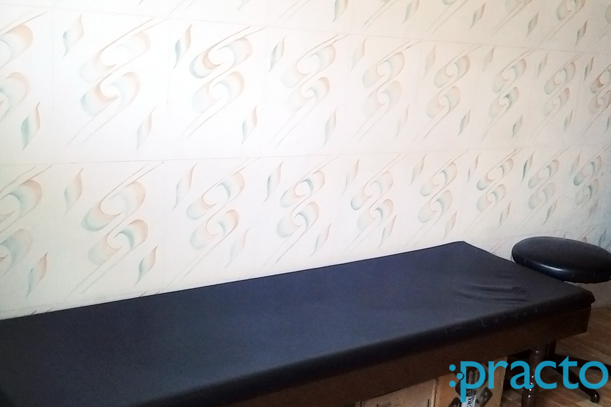 Waiting Area at Shree Gopal Clinic Harni Vadodara