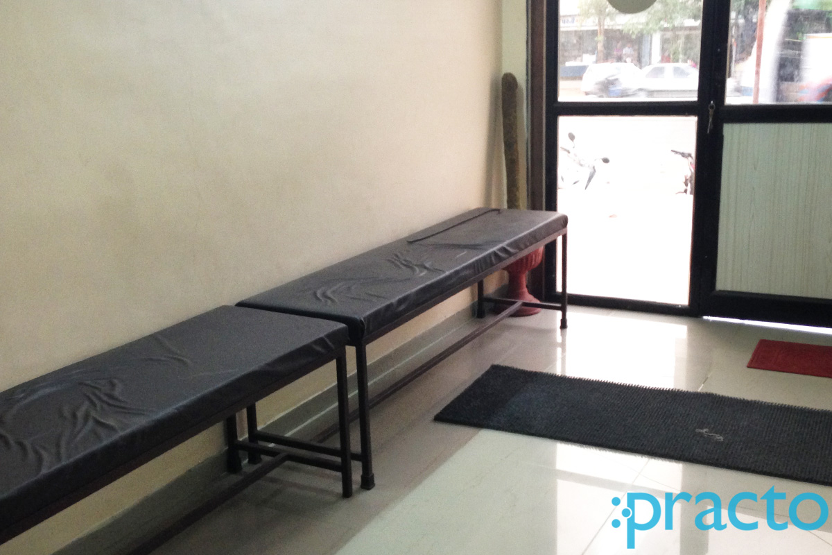 Waiting Area at Shrddha Clinic Karelibaug Vadodara