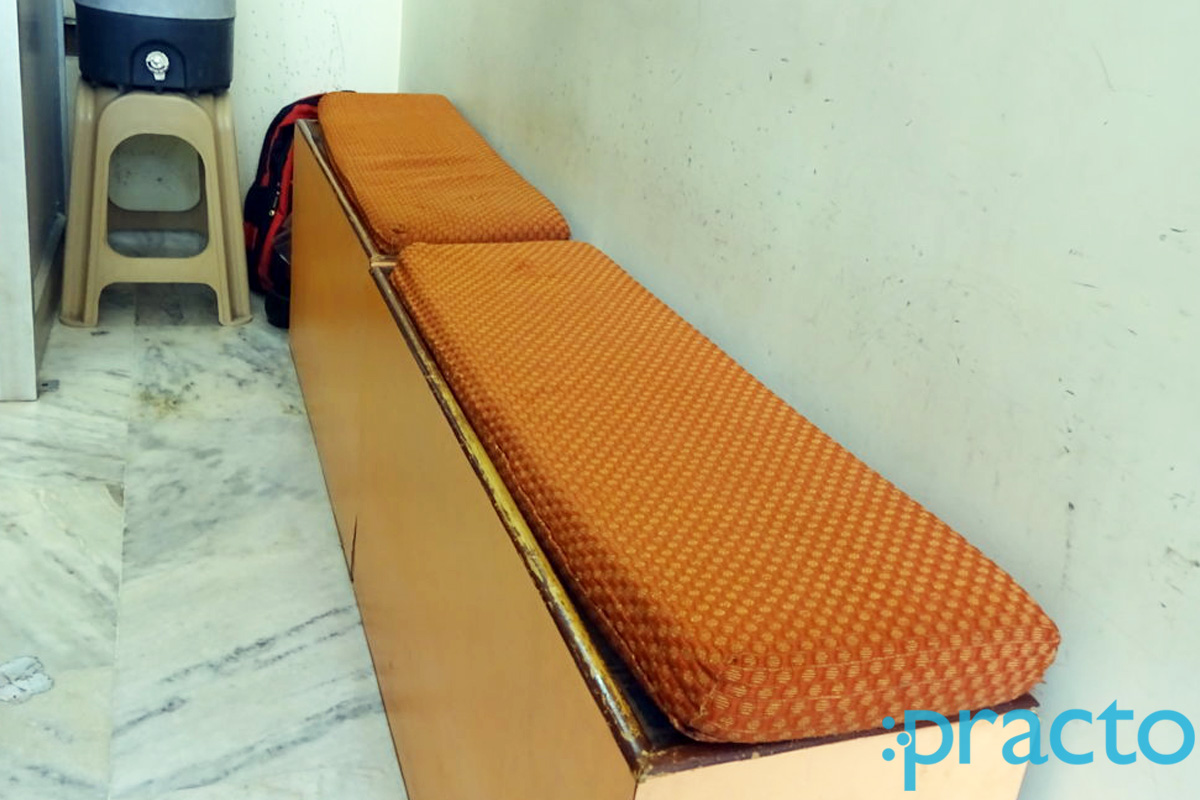 Waiting Area at Ashish Dental Clinic Mansarovar Jaipur