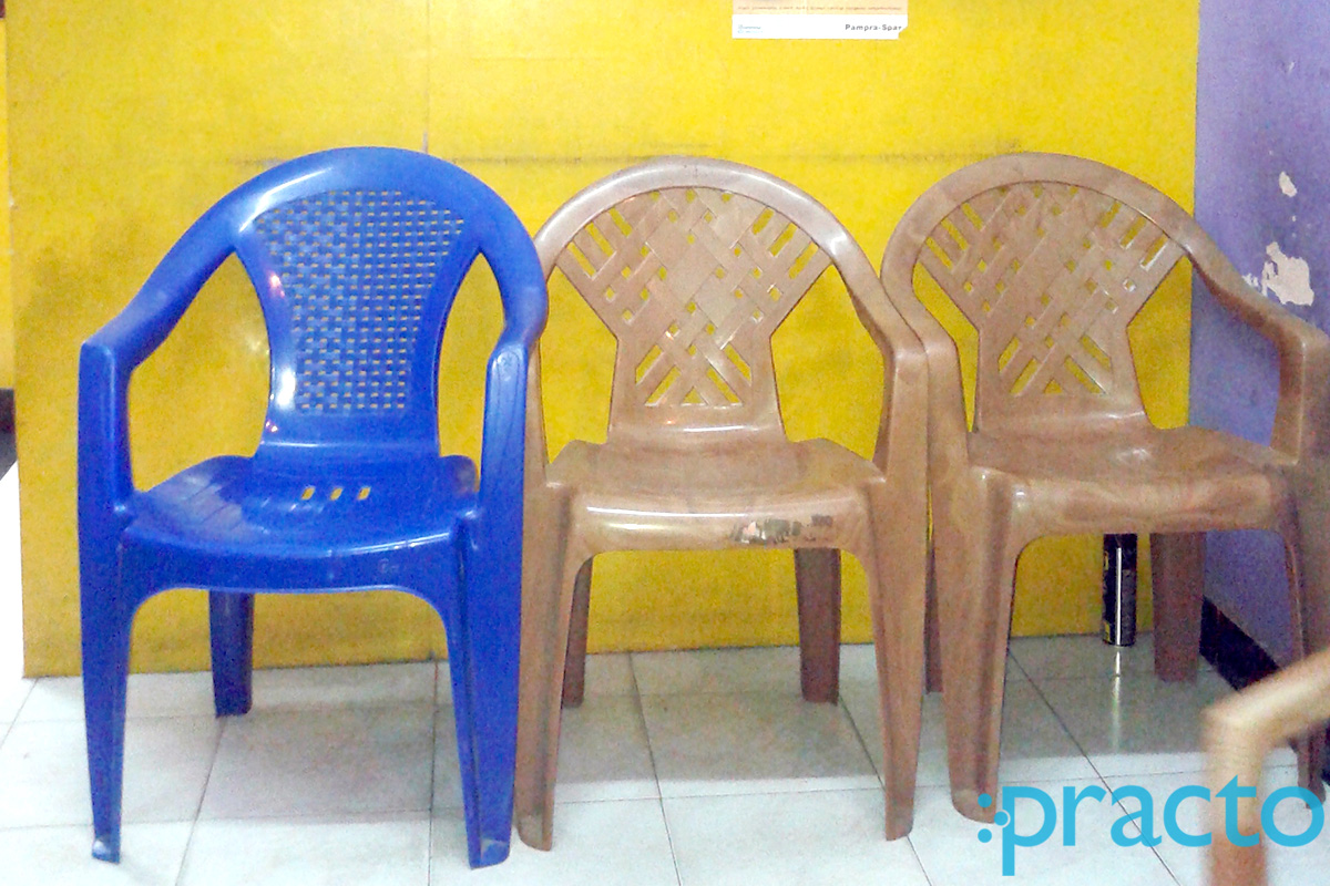 Waiting Area at S. M. Clinic Jafferkhanpet Chennai