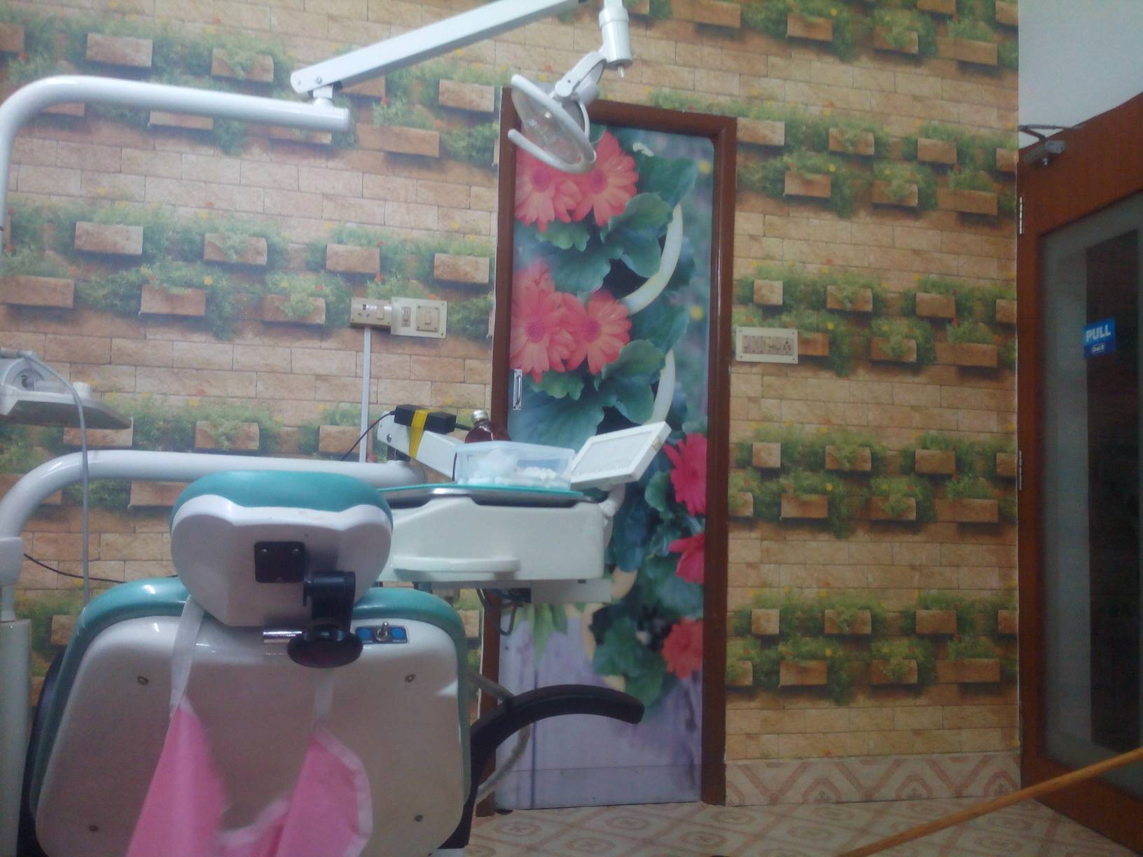 OPD/Ward at Kavitha Dental Care Velachery Chennai