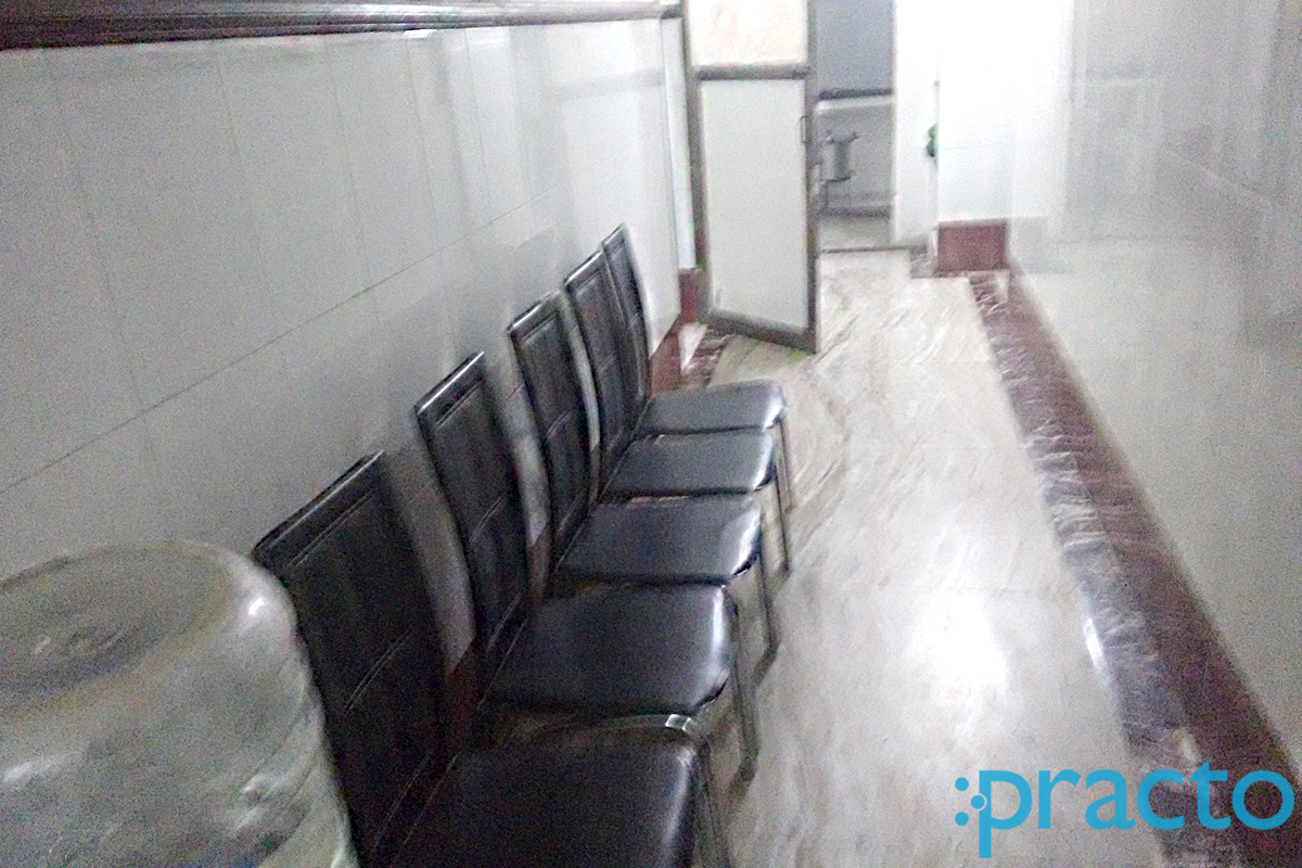 Waiting Area at Dr.Venkataraman Clinic Perungudi Chennai