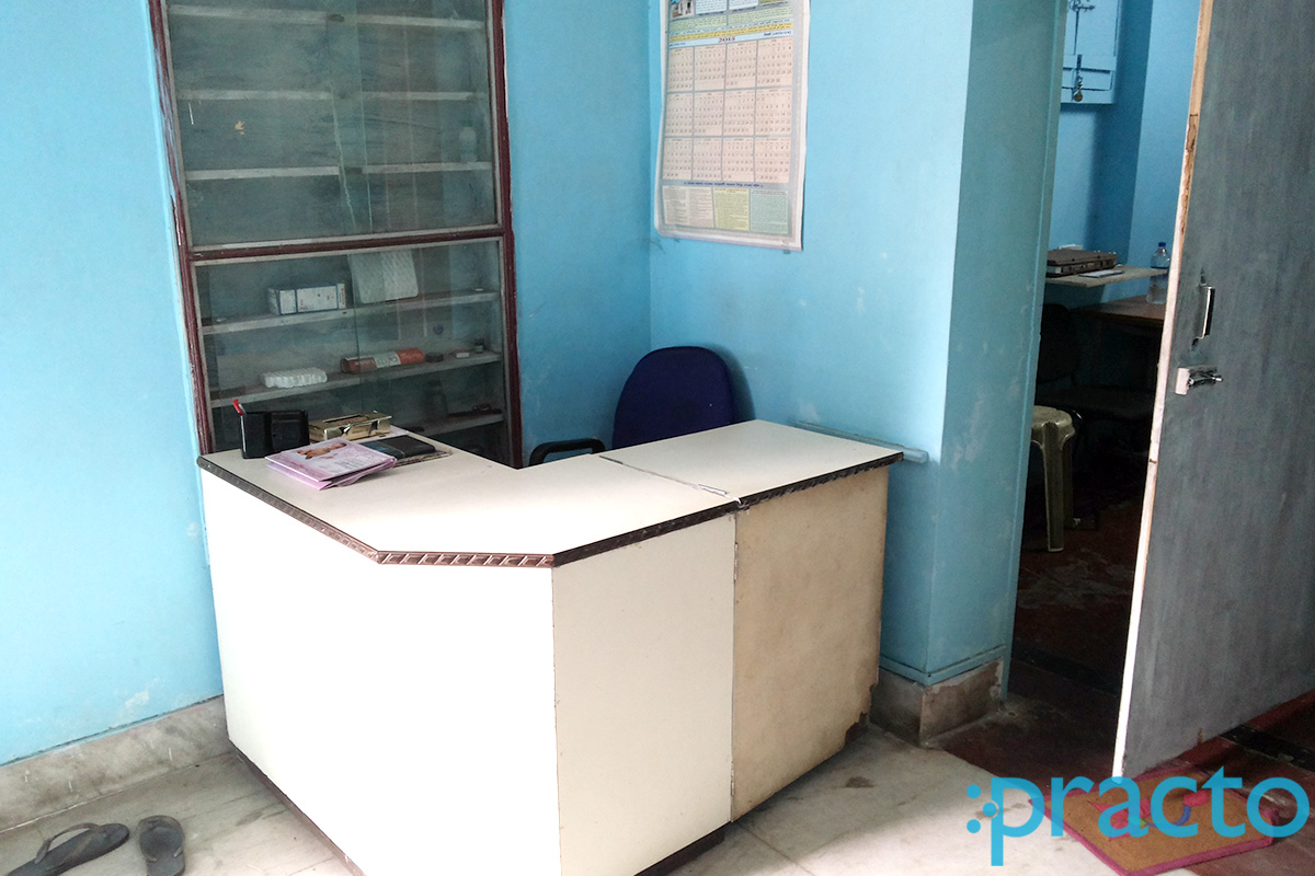 Reception at Reliance Medi Care Elliot Road Kolkata