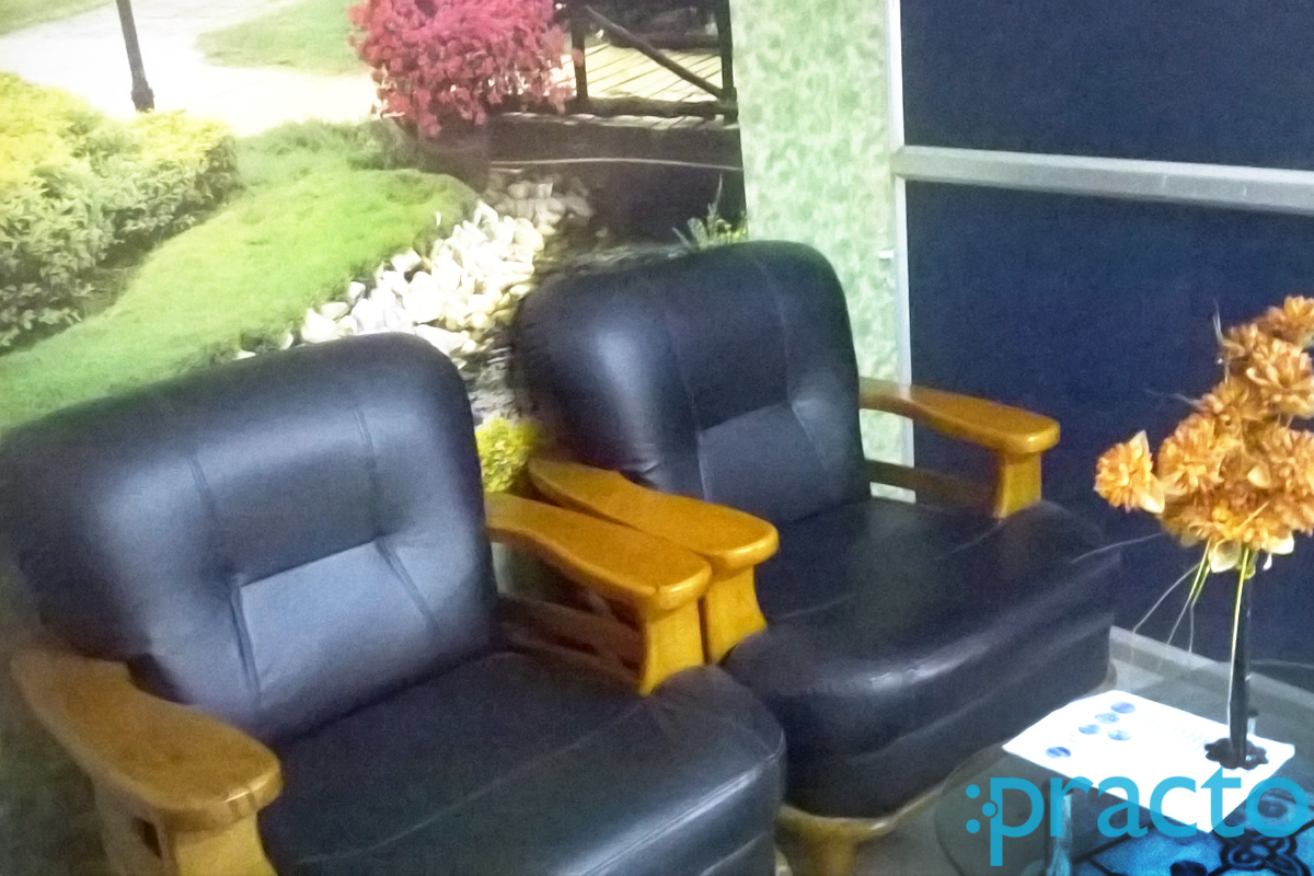 Waiting Area at Crescent Physiotheraphy Clinic KK Nagar Chennai