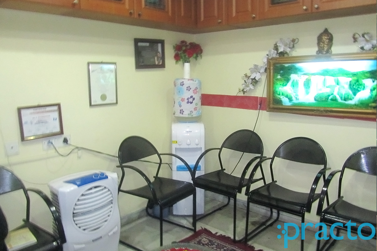 Waiting Area at Dr. Jana's Dental & Orthodontic Clinic Chinmaya Nagar Chennai