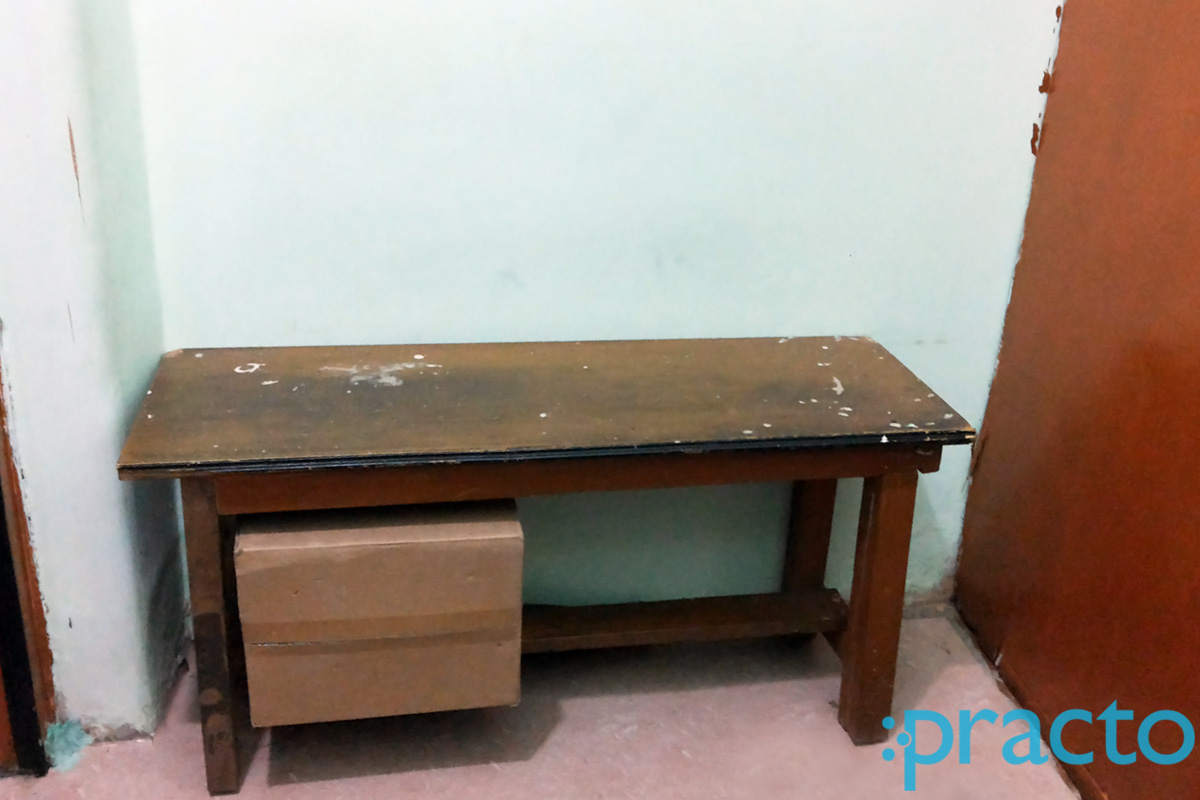 Waiting Area at Perfect Smile Dental Clinic Park Circus Kolkata