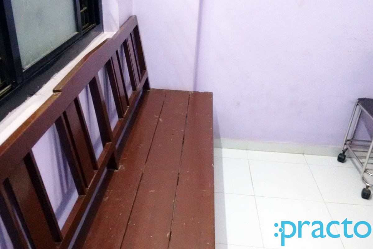 Waiting Area at Ishan Clinic Nashik Road Nashik