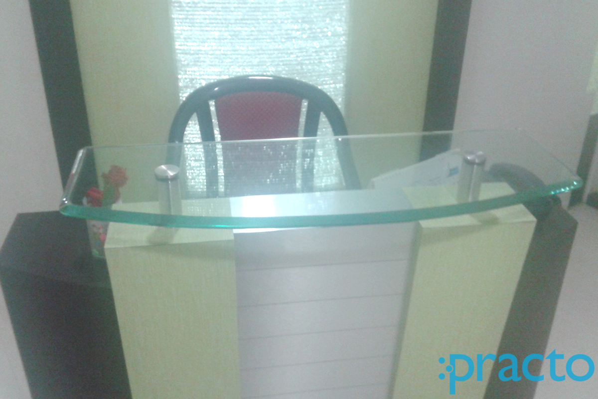 Reception at Sripad Dental Clinic Pandit Colony Nashik