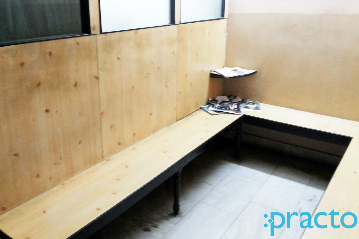 Waiting Area at Dr Huda's Oro - Dental Clinic Park Street Kolkata