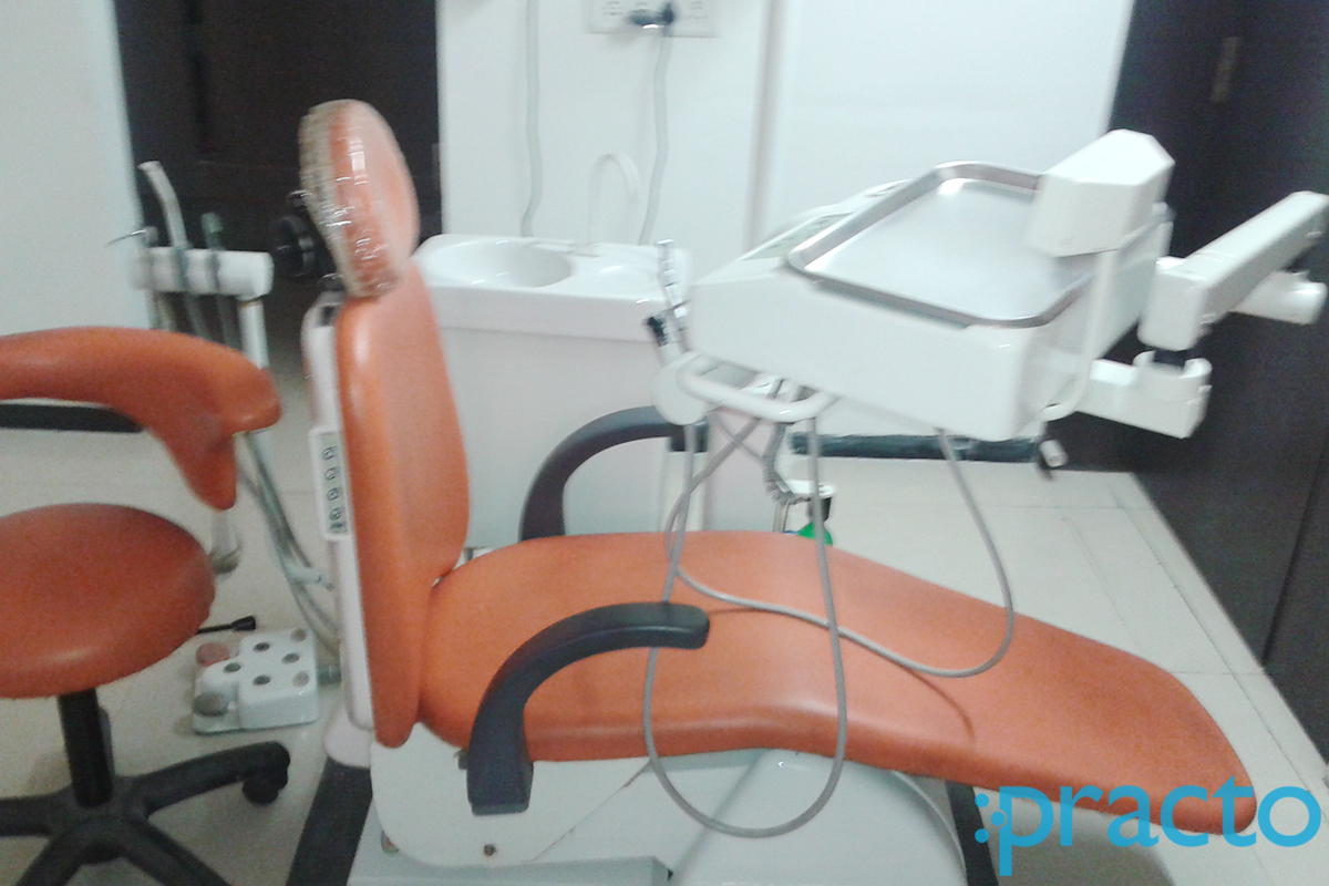 Services at Nita Chaudhari Clinic Canada Corner Nashik