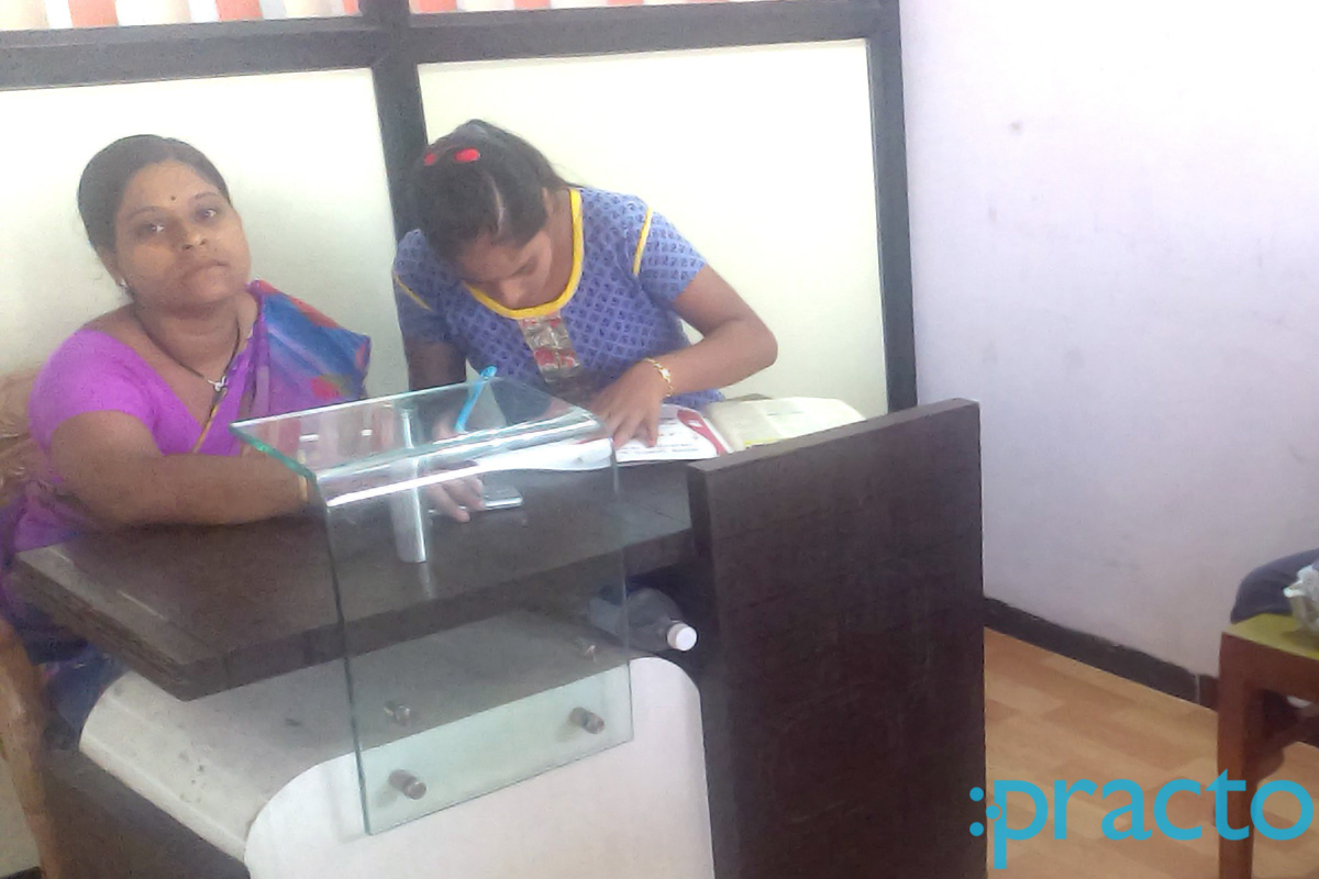 Reception at Shree Sai Skin Care Clinic Trimurti Chowk Nashik