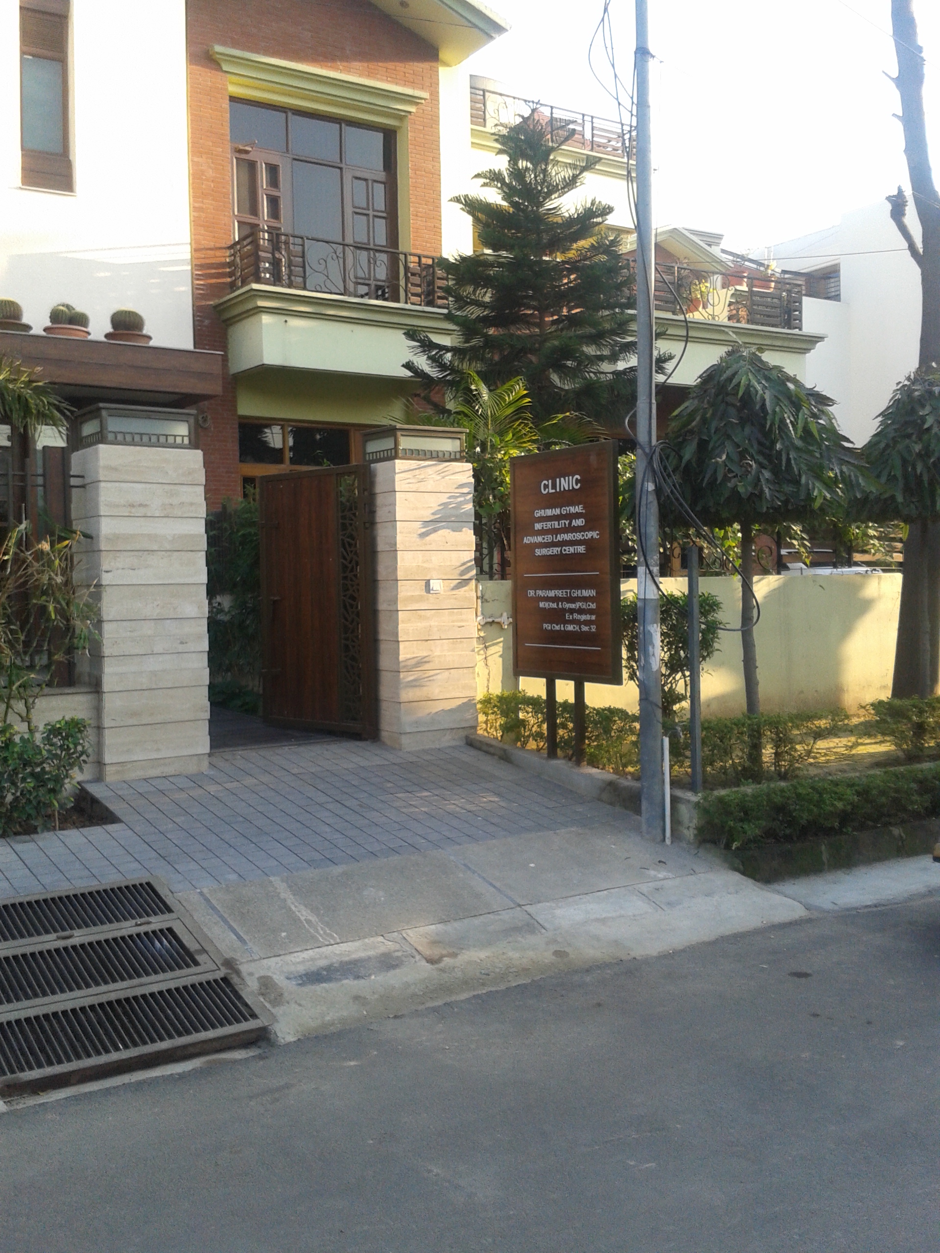 Entrance at Ghuman Gynae Infertility  and Advanced Laproscopic Care Sector-70 Mohali