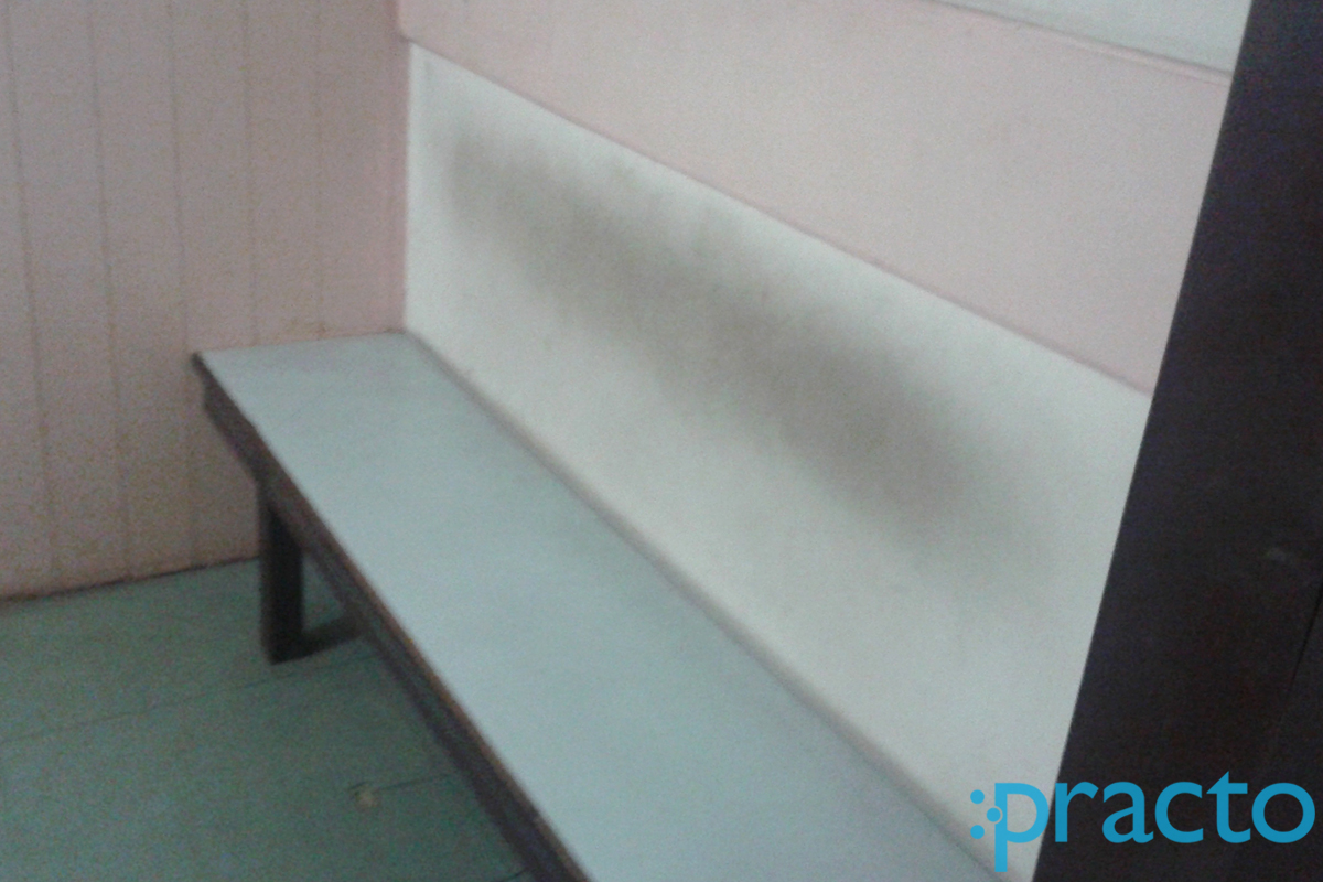 Waiting Area at Govind Thakur Clinic Gole Colony Nashik
