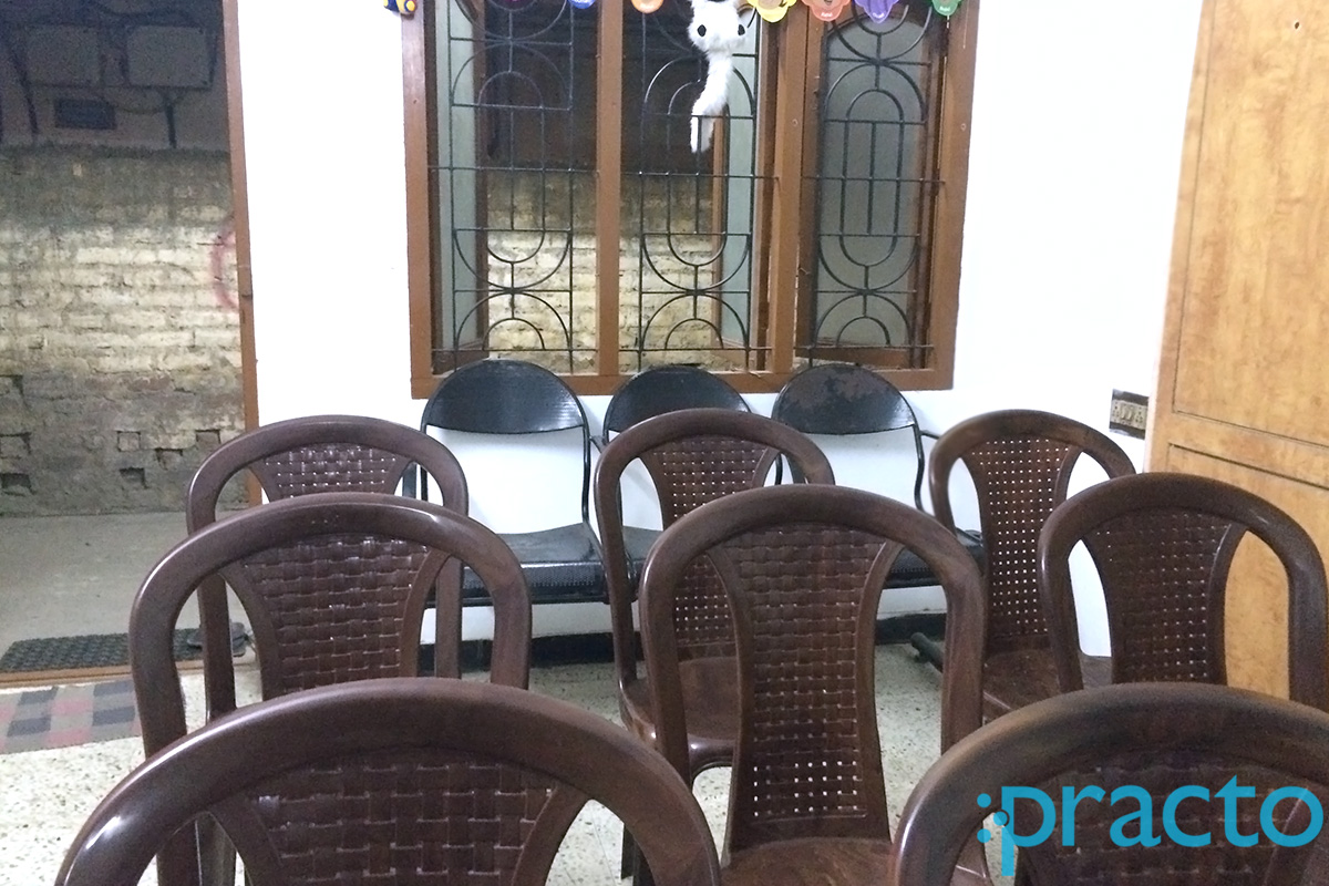 Waiting Area at Chutti Clinic Virugambakkam Chennai
