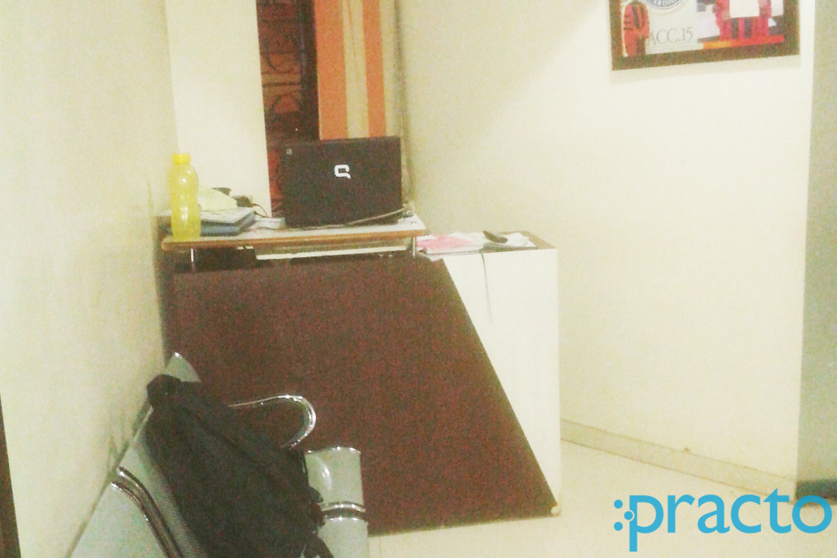 Reception at Healthy Heart Clinic Tidke Colony Nashik