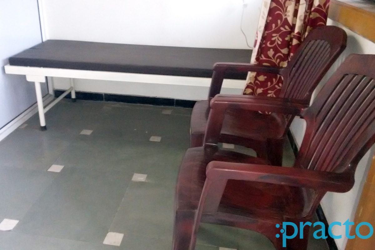 Waiting Area at Shatayu Clinic Adgaon Nashik