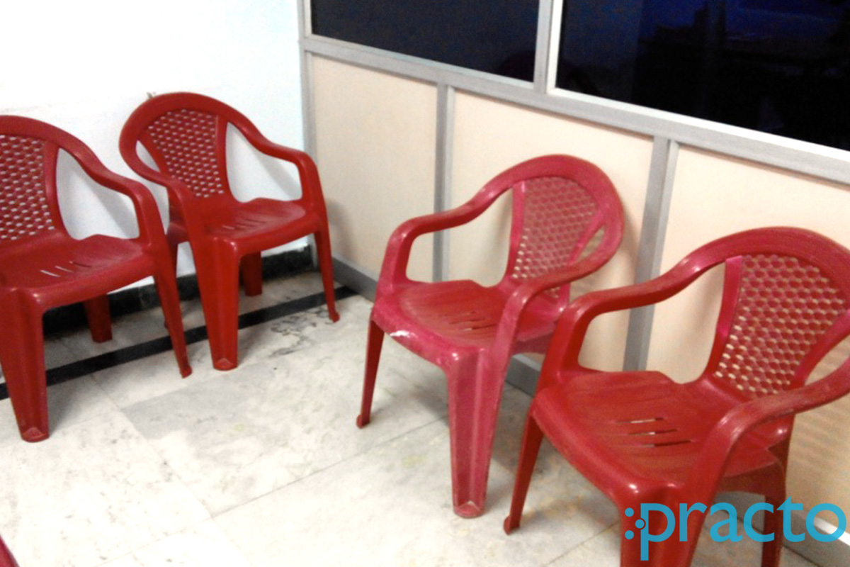 Waiting Area at Sree Vinayaka Dental Clinic Vyasarpadi Chennai