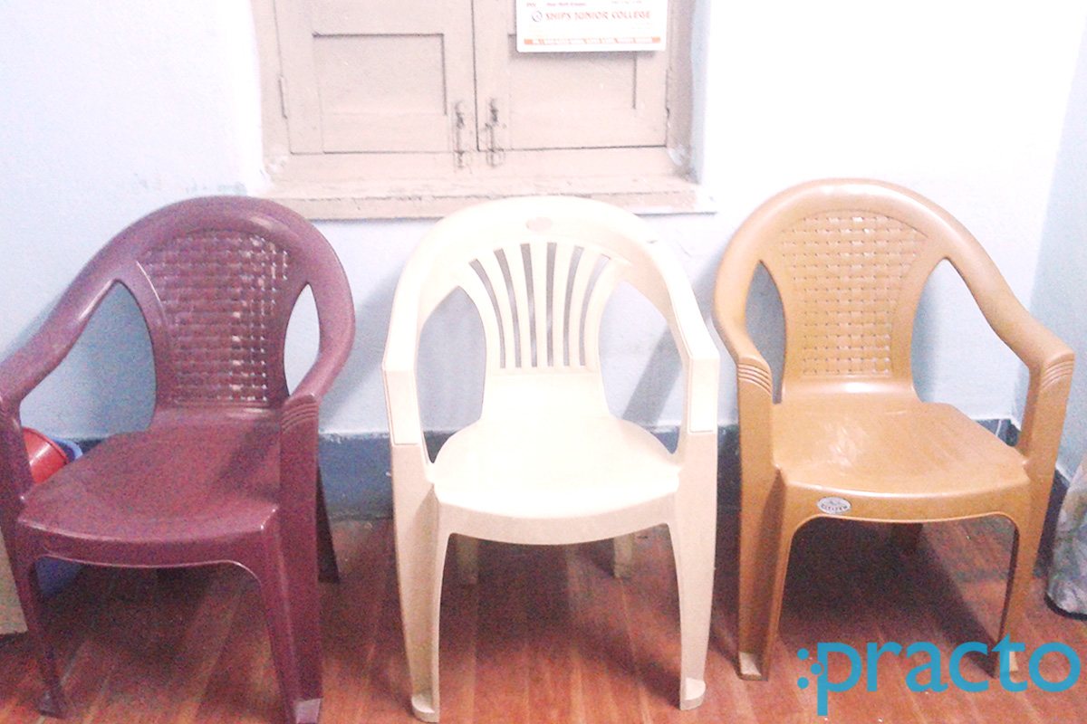 Waiting Area at Hrishikesh physiotherapy clinic Ramanthapur Hyderabad