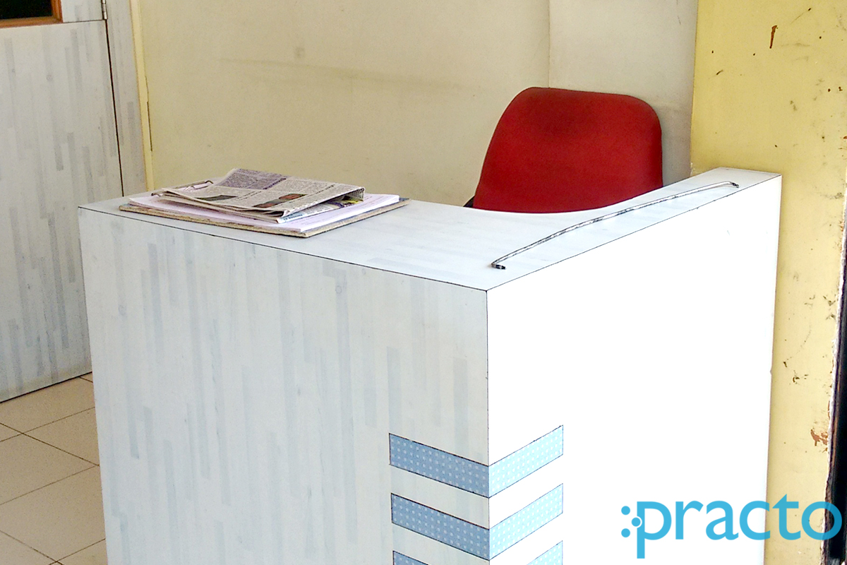 Reception at Pearl Dental Clinic Nashik Main Road Nashik