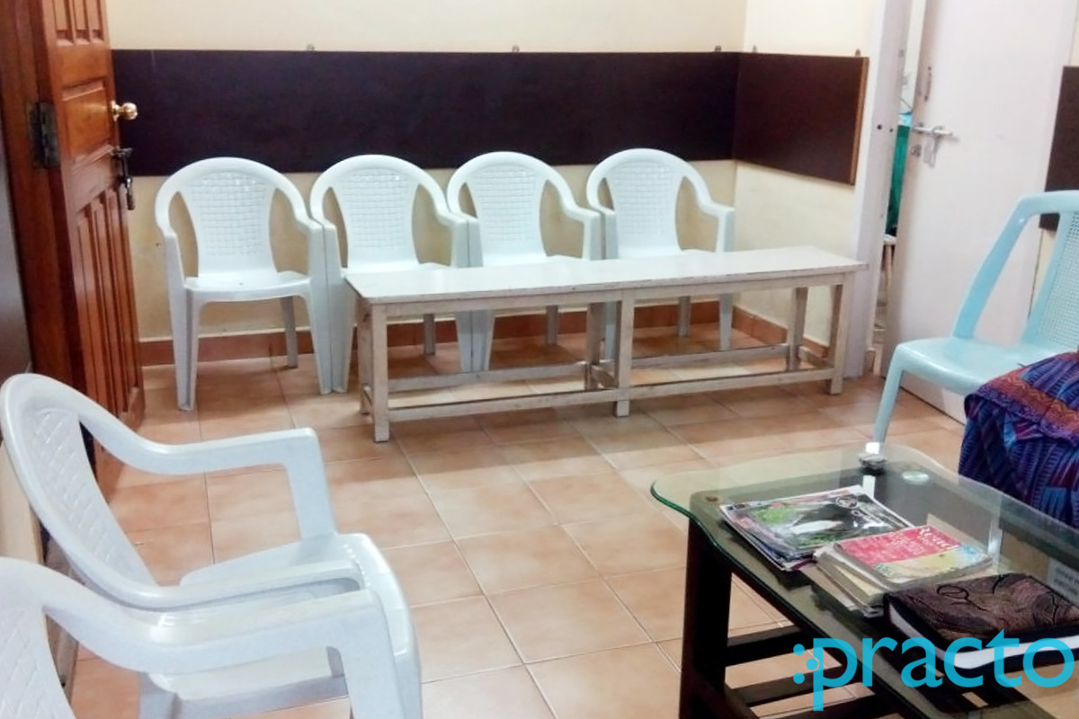 Waiting Area at Alex Clinic Periyar Nagar Chennai