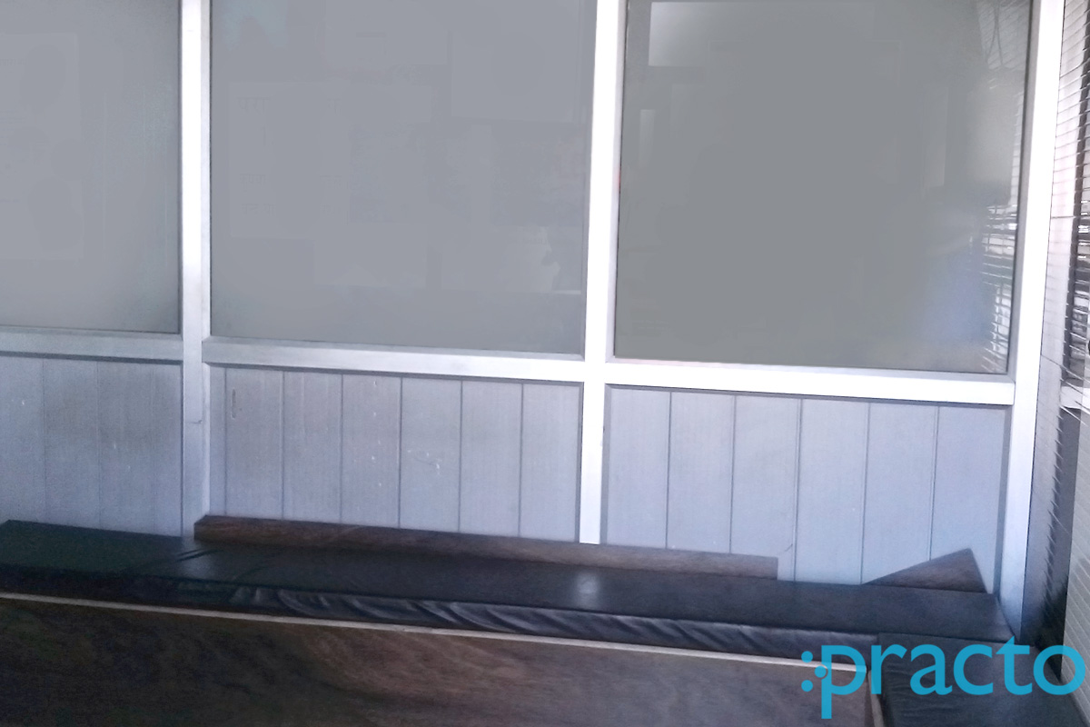 Waiting Area at Smile Dental Clinic Sikandra Agra