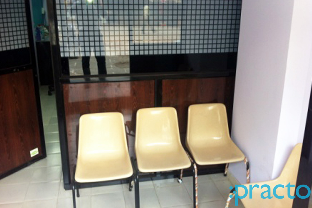 Waiting Area at Dental Express Malad Mumbai
