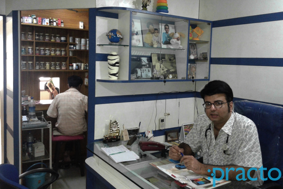 OPD/Ward at Dr Jitendra Oza's Clinic Andheri West Mumbai