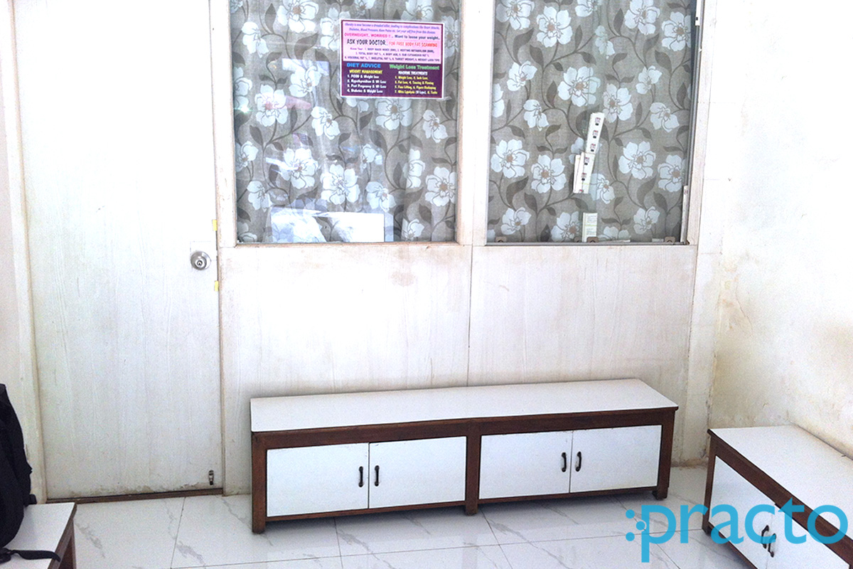 Waiting Area at Sai Clinic Malad West Mumbai