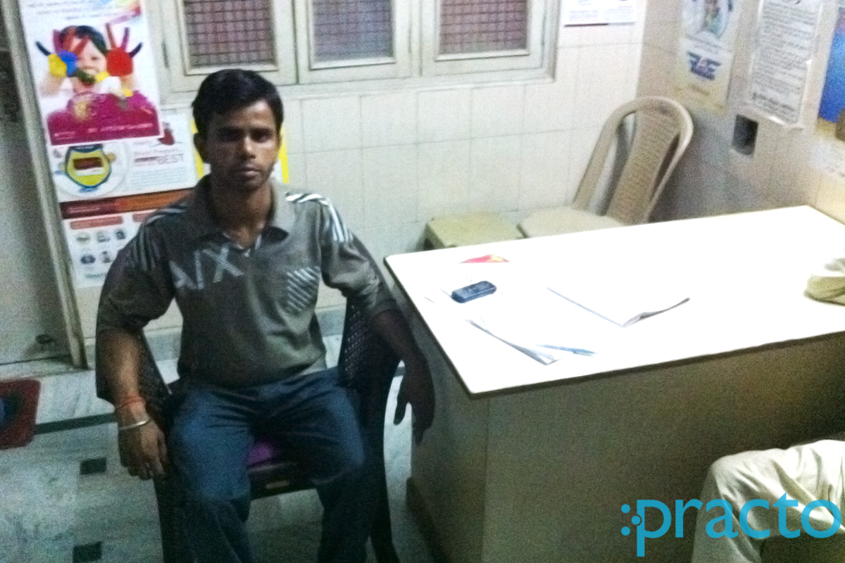 Reception at Atish Sharma Clinic Shaheed Nagar Agra