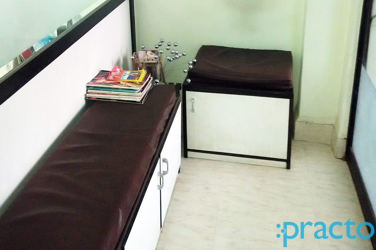 Waiting Area at Dr.Bhavi's Dental Clinic Borivali Mumbai