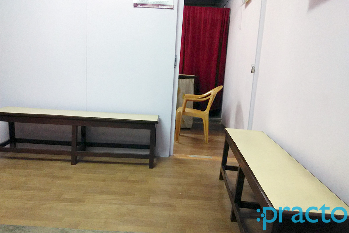 Waiting Area at Dr. Milind M.Malgundkar Clinic Kandivali West Mumbai