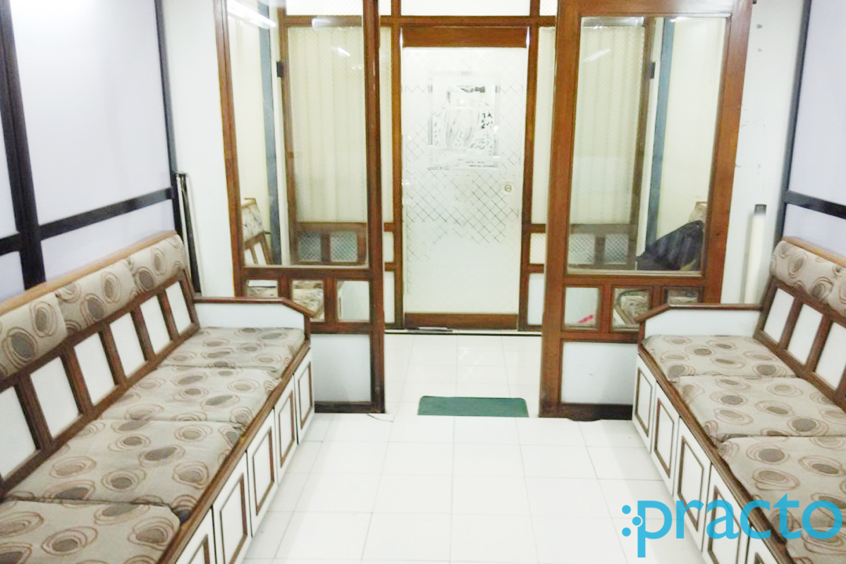 Waiting Area at Mukne Dental Clinic Kandivali West Mumbai