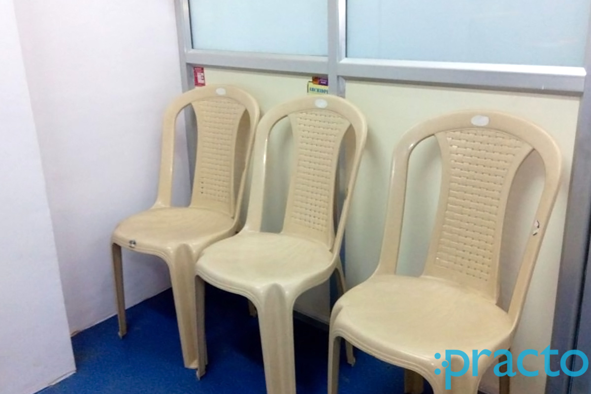 Waiting Area at Dr.Rajesh Kar's Clinic Periyar Nagar Chennai