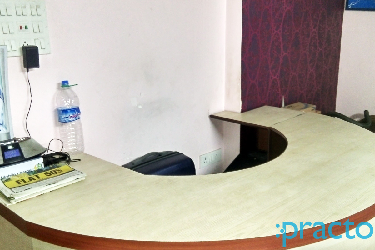 Reception at WizDent Multi Speciality Dental & Implant Centre Jessore Road Kolkata