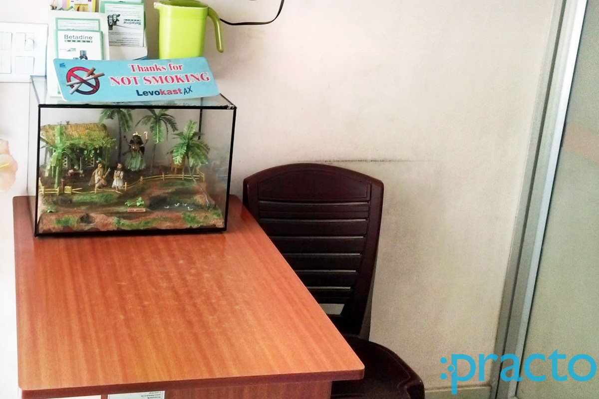 Reception at Supreme Dental Clinic Baguihati Kolkata
