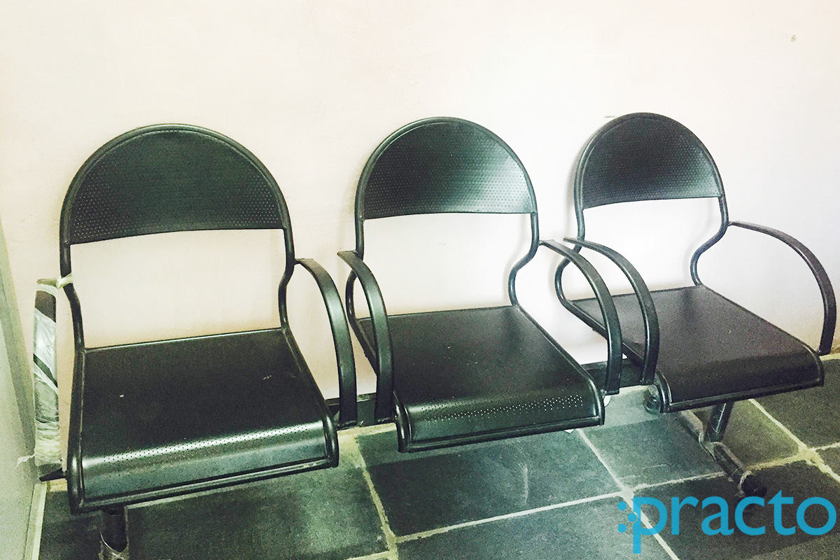 Waiting Area at Dr. D K Tiwari Clinic Science College Raipur
