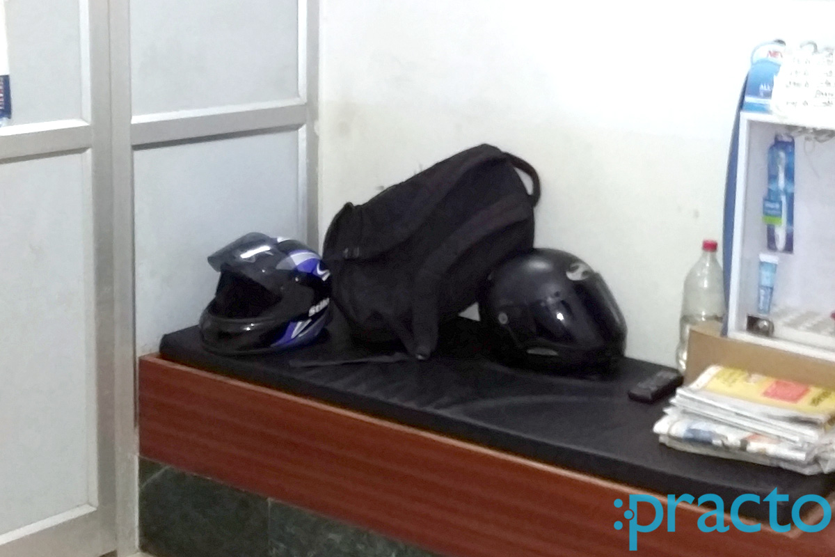 Waiting Area at Sri Sai Dental Clinic Gurdwara Lucknow
