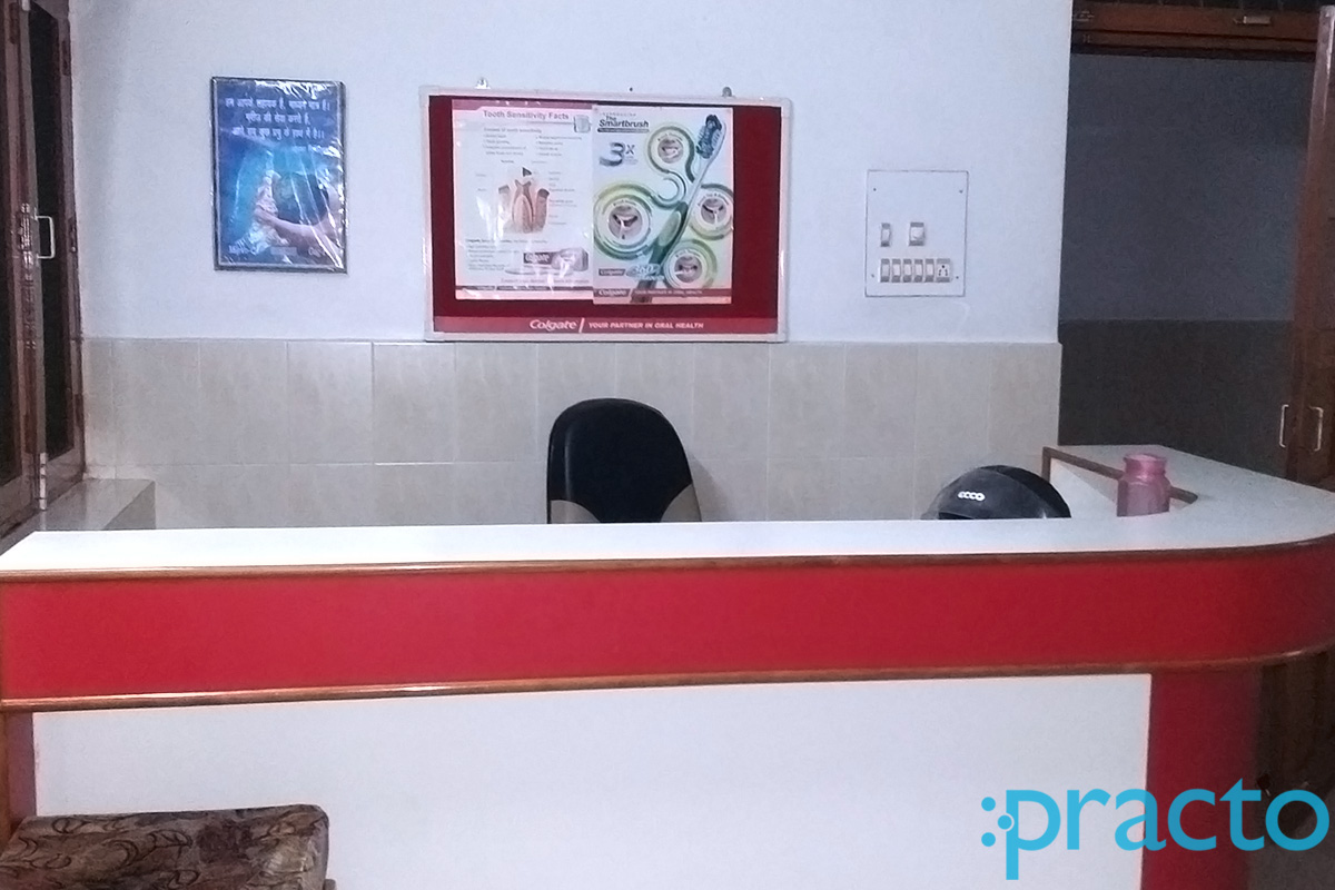 Reception at Prakhar Dental Clinic Indira Nagar Lucknow