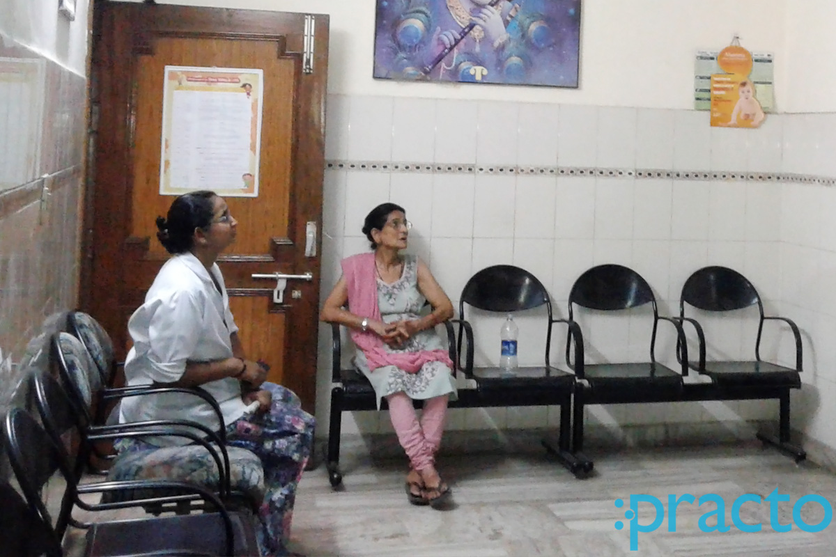 Waiting Area at Varma Clinic Indira Nagar Lucknow