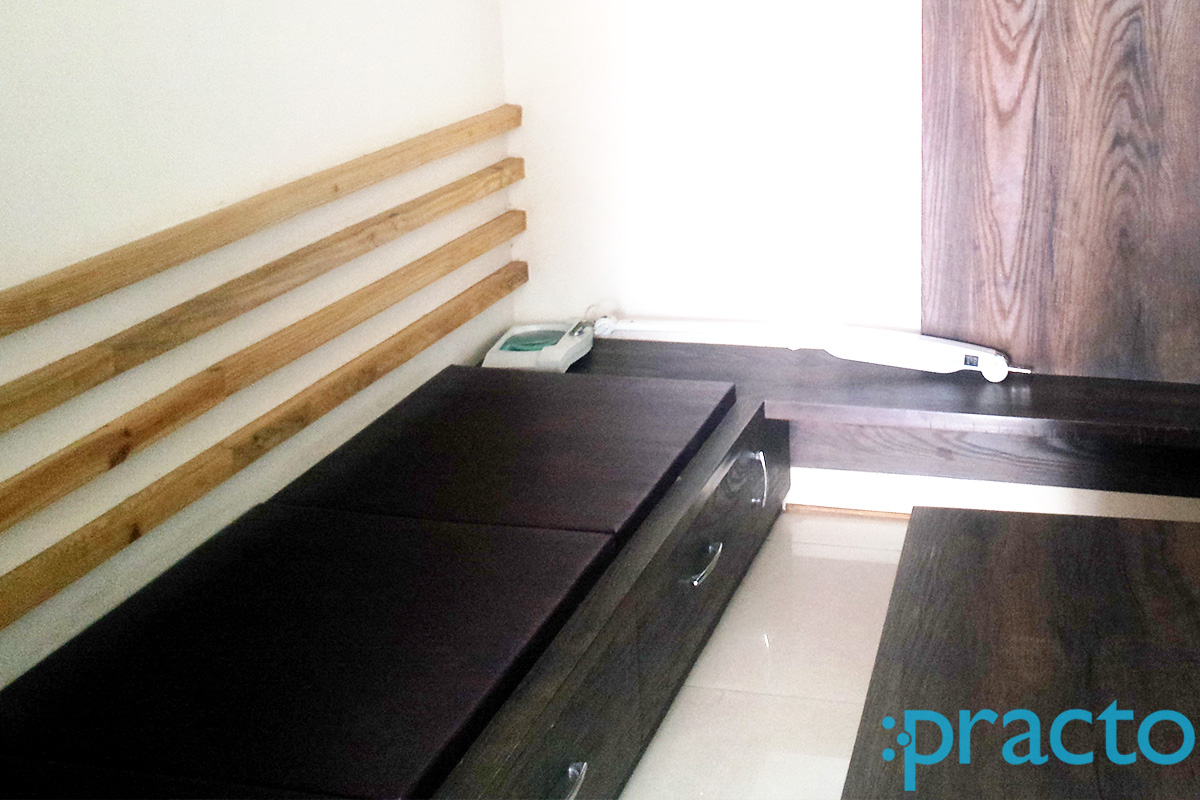 Waiting Area at Gangwar skin and Fue Hair Transplant Centre Kalibadi Raipur
