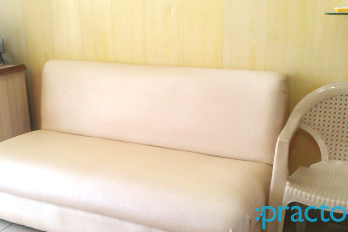Waiting Area at Bindra Clinic BRS Nagar Ludhiana