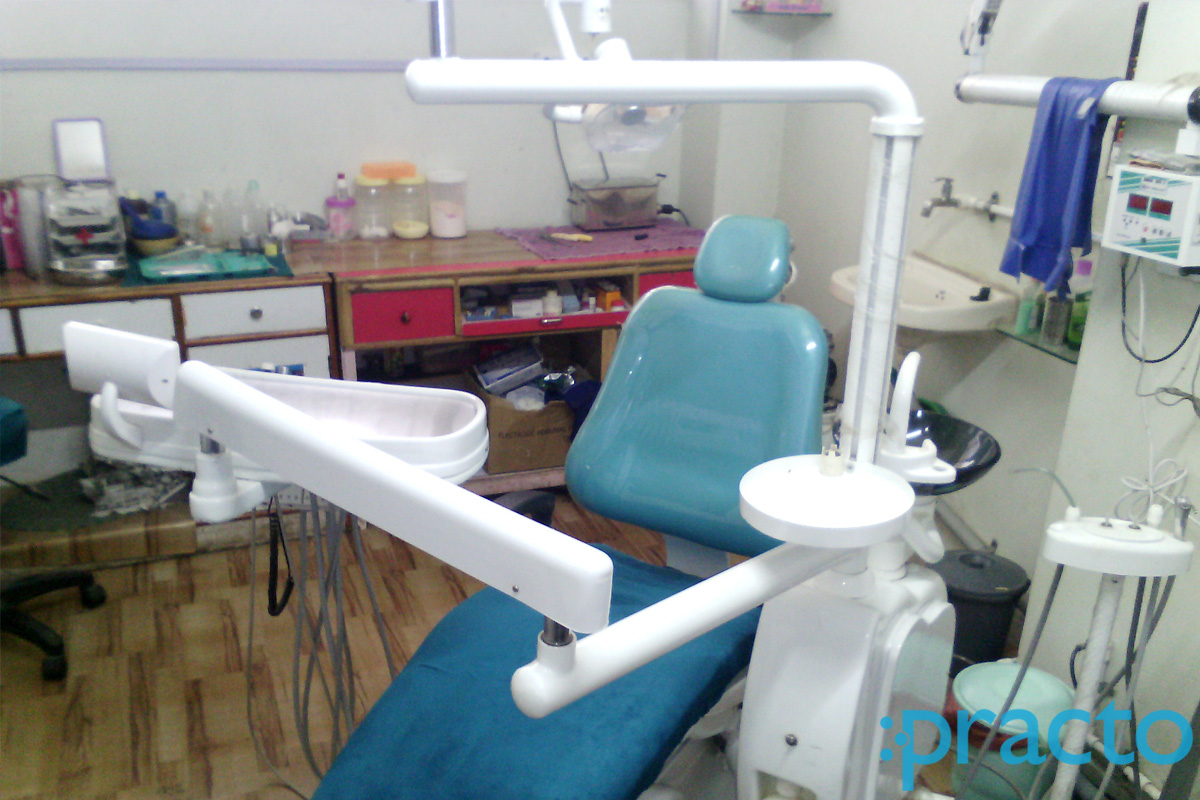 Services at Het Multispeciality Dental Clinic Katargam Surat