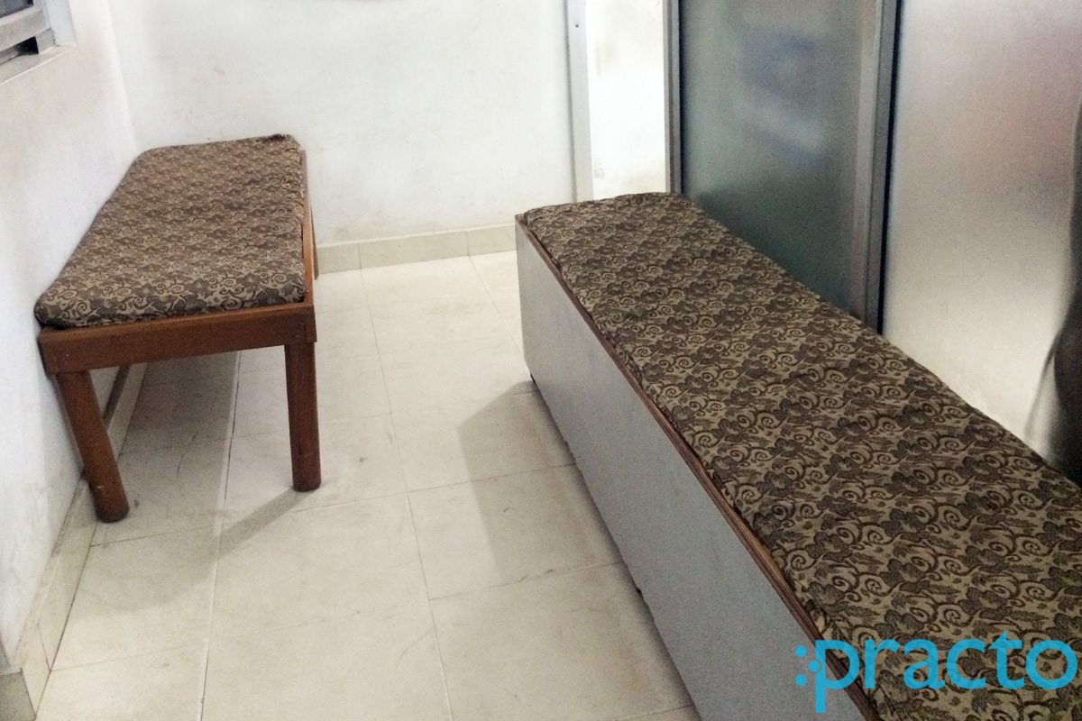Waiting Area at Muskaan Dental Clinic Kharika Lucknow