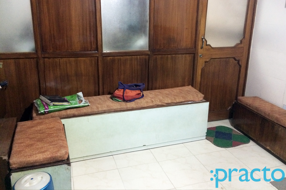 Waiting Area at Vandana Dikshit Clinic Utrathia Lucknow