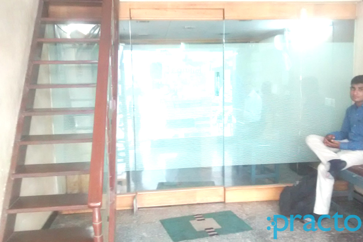 Entrance at Dr. Dilip N. Shah Clinic Sagrampura Putli Surat