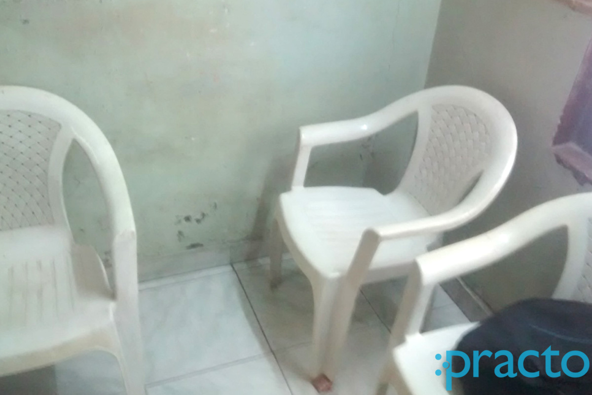 Waiting Area at Shri Navkar Homoeopathic Clinic Sagrampura Putli Surat