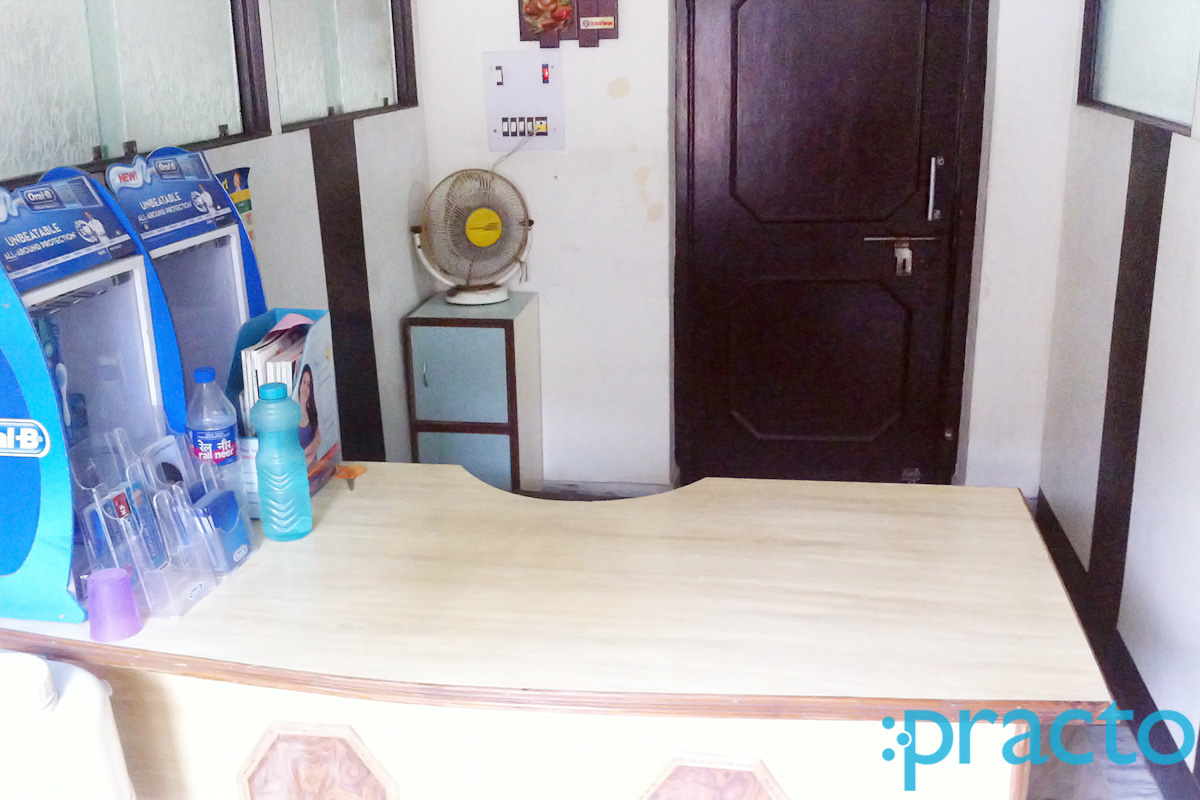 Reception at Pt. Kalicharan Vadyaji Dental Surgery Clinic Agra Agra