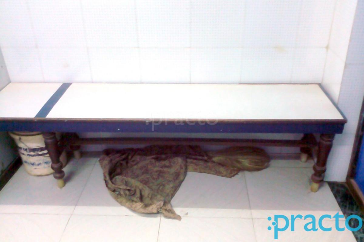 Waiting Area at Om Clinic Dahisar East Mumbai